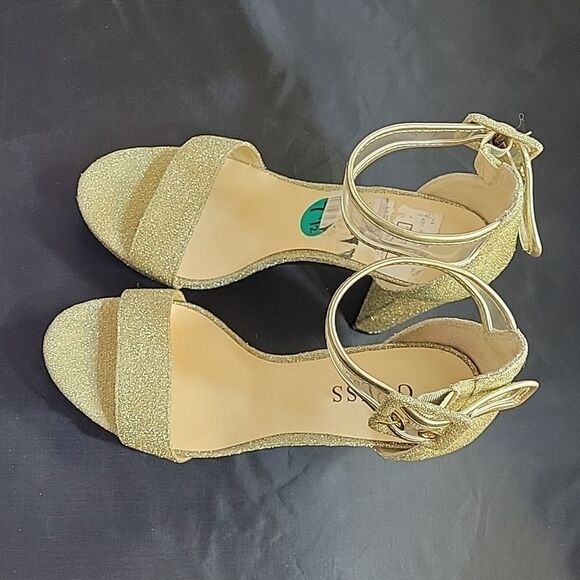 GUESS GOLD SPARKLY BLOCK HEELED ADJUSTABLE BUCKLE ANKLE STRAP OPEN TOE SANDAL - Picture 6 of 13
